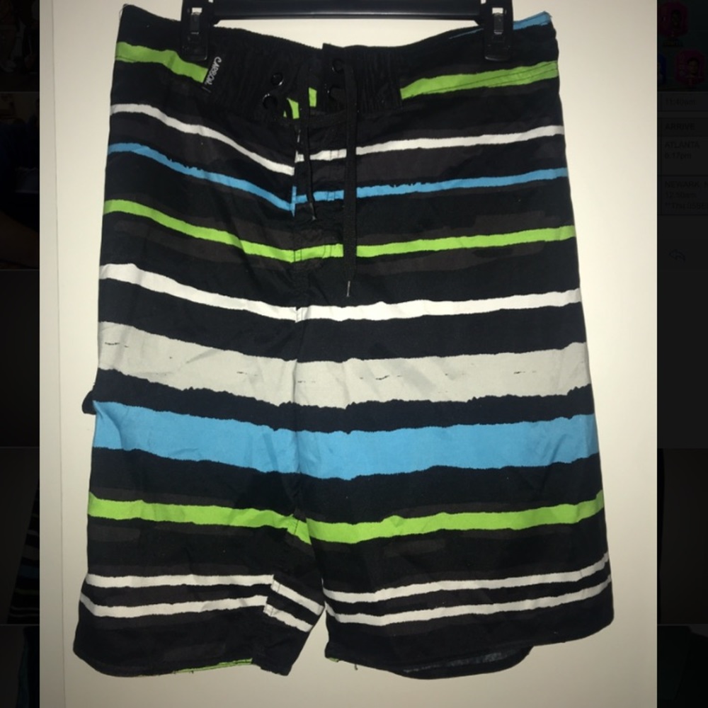 Men’s swim trunks size L